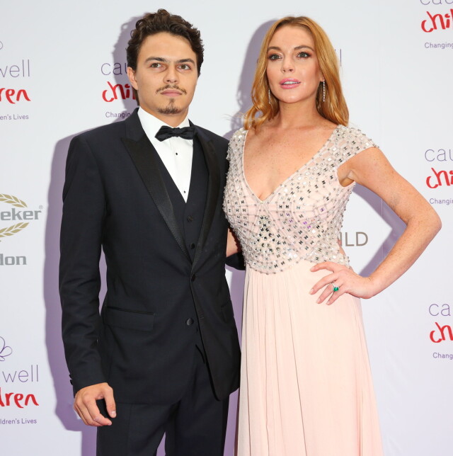 FORT I SVINGENE: Lindsay Lohan og Egor forlovet seg i september, men det var først i april i år de annonserte at de skulle gifte seg. Foto: Splash News FORT I SVINGENE: Lindsay Lohan og Egor forlovet seg i september, men det var først i april i år de annonserte at de skulle gifte seg. Foto: Splash News